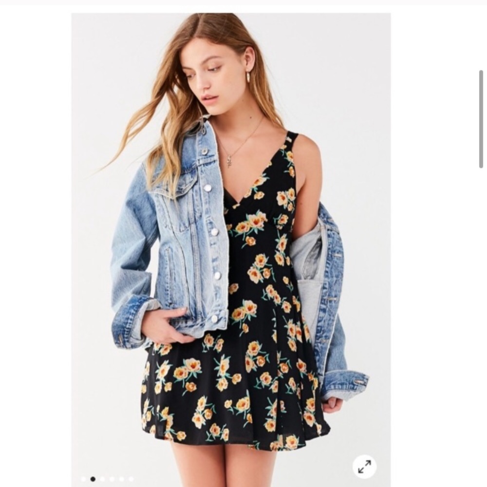 Urban Outfitters Evelyn Empire Waist Mini Dress - Picture 2 of 9